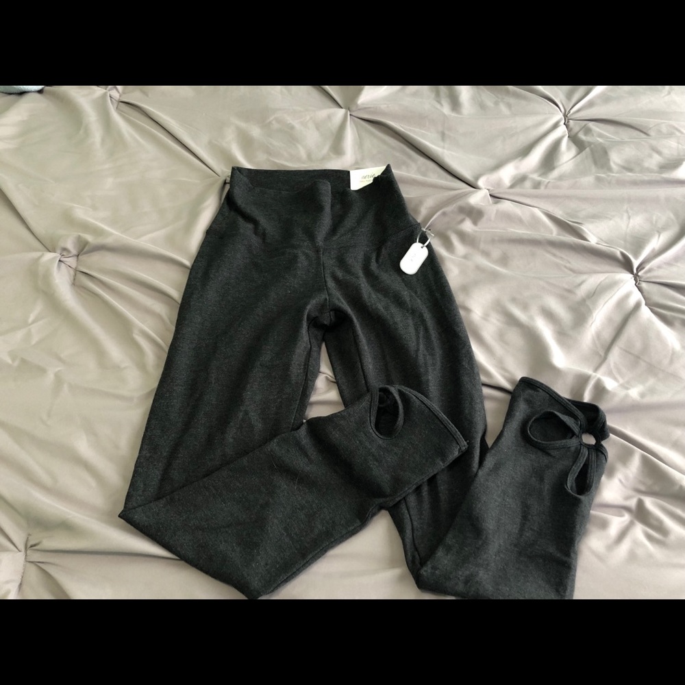 Aerie Gray Cropped Leggings